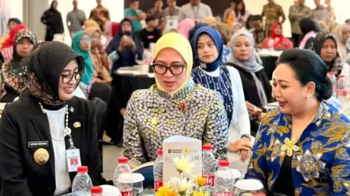 PLN Tegaskan Peran Ibu lewat Ruang Cerita Ibu di Surakarta