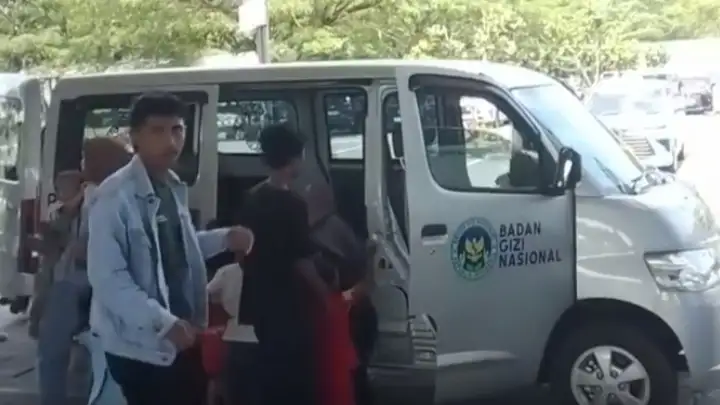 Heboh MBG di Lombok, Mobil Operasional Jadi Angkutan?