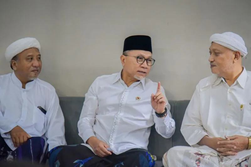 Menko Pangan Zulkifli Hasan Hadiri Haul KH Abdul Hamid di Pamekasan