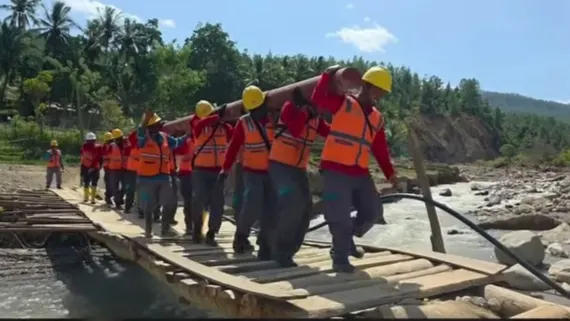 Relawan PLN dari Jatim Pulihkan Listrik Pasca-Bencana di Aceh Tengah