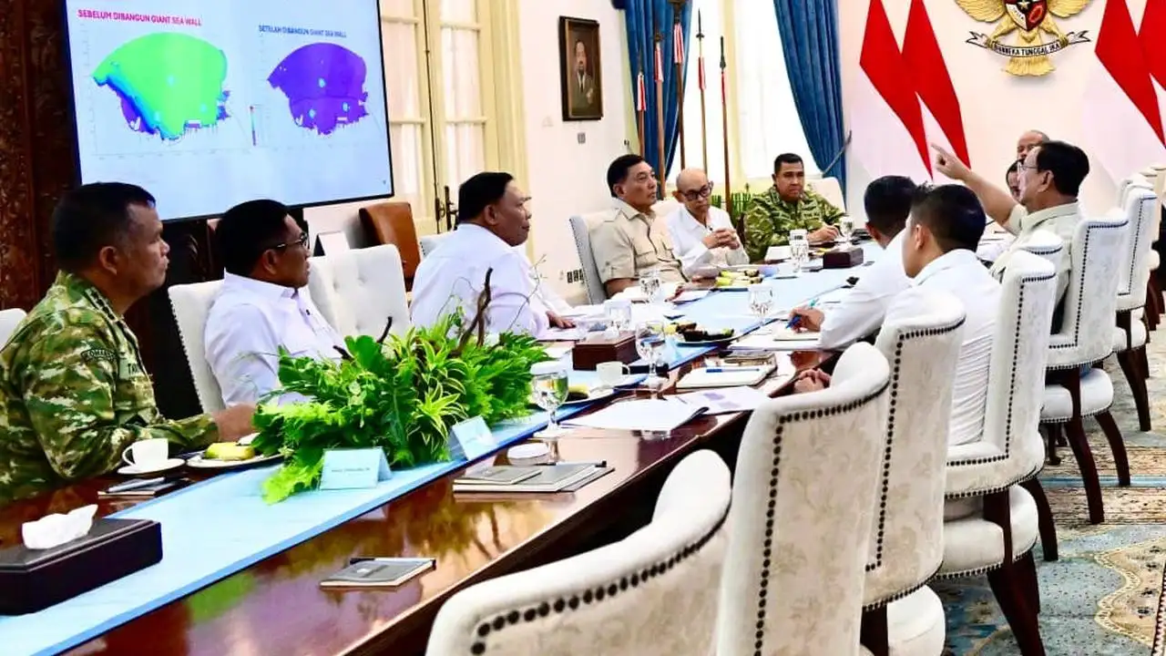 Proyek Tanggul Laut Raksasa Pantura Dipercepat, Ini Arahan Prabowo
