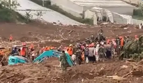 Pencarian Longsor Cisarua Hari Ke-8, Tiga Korban Ditemukan