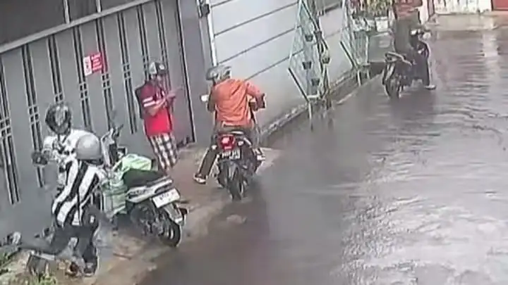 Aksi Begal Nekat di Astanaanyar, Kurir Kehilangan Motor dan 13 Paket