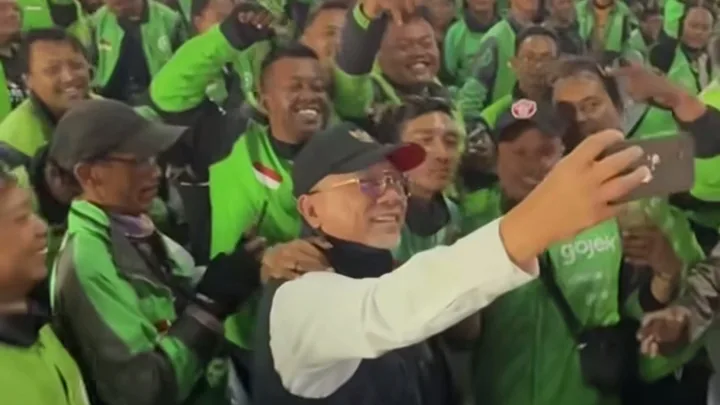 Zulhas Salurkan Sembako Murah ke 600 Ojol Solo Raya Lewat Program HAJATAN